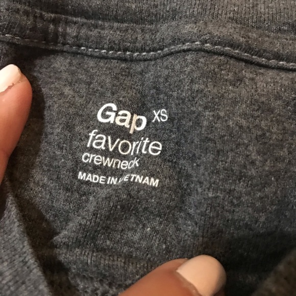 Simple top from Gap - Picture 4 of 4